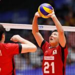 Volleyball overhand pass tips and practice methods