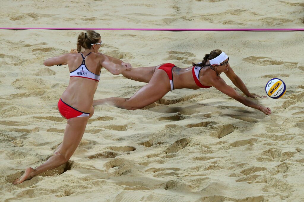 Beginner’s Guide to Beach Volleyball: Court Size and Other Necessary Knowledge